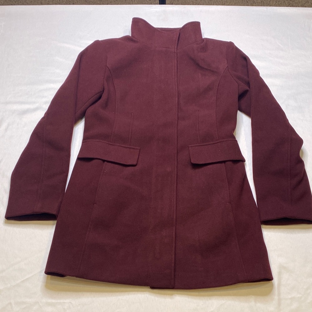 Vince Camuto Deep‎ Burgundy Trench Coat